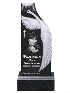 Памятник для ребенка из гранита с лебедем